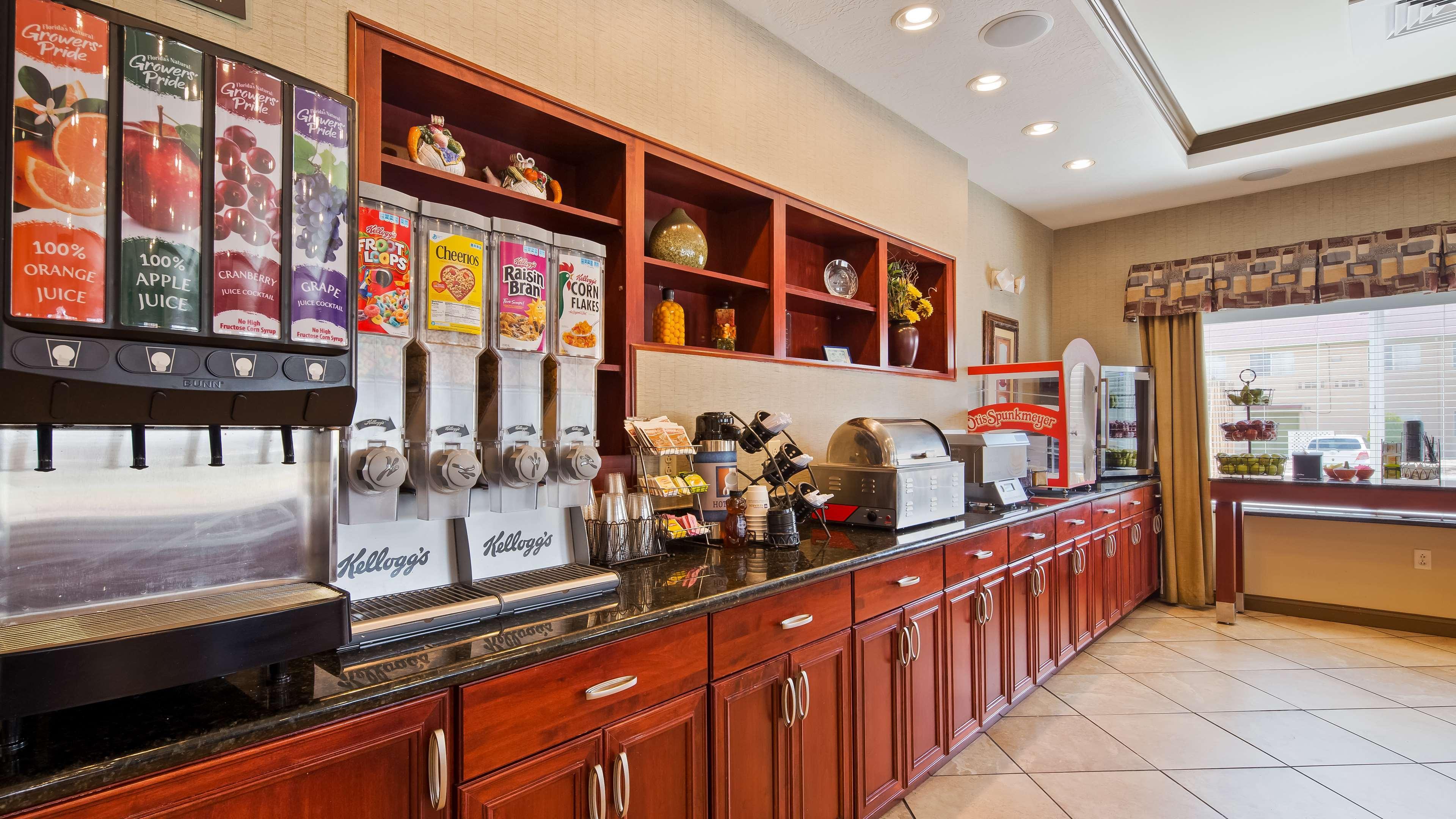 Best Western Plus Montezuma Inn And Suites Las Vegas Buitenkant foto